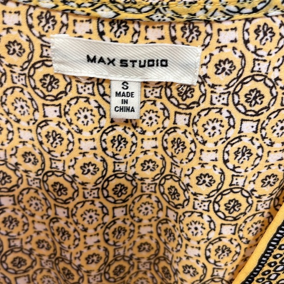 Max Studio flirty floral blouse with elastic waist and tie size small - Picture 3 of 9